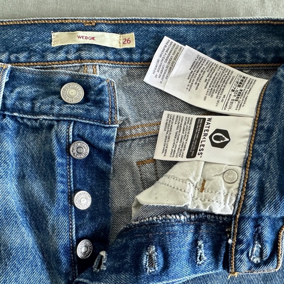 Levi’s Wedgie Icon Jeans - Picture 8 of 12